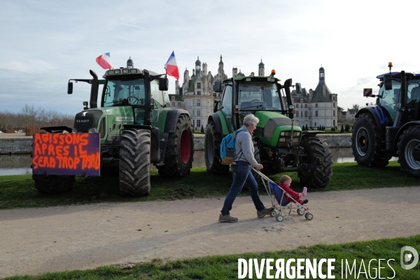 Manifestation des agriculteurs au château de Chambord