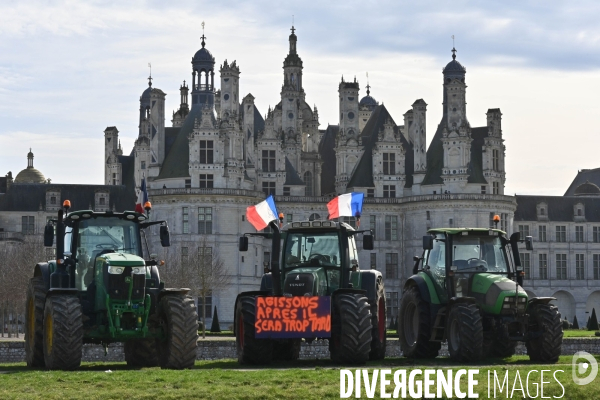 Manifestation des agriculteurs au château de Chambord