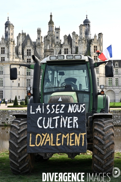 Manifestation des agriculteurs au château de Chambord