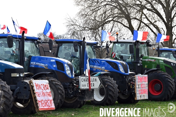 Manifestation des agriculteurs au château de Chambord