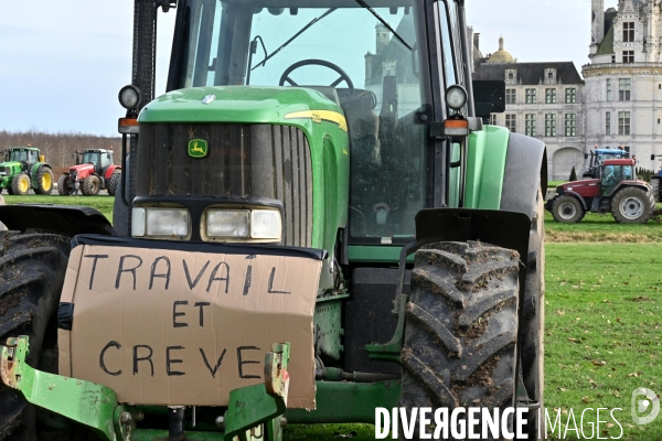 Manifestation des agriculteurs au château de Chambord