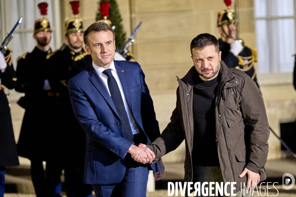 Emmanuel Macron , PR,  reçoit Volodymyr ZELENSKY, Président de l’Ukraine