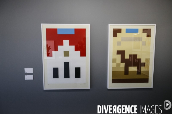 Exposition invader space station a paris