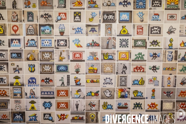 Exposition invader space station a paris