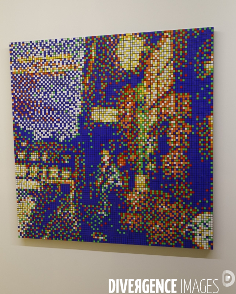 Exposition invader space station a paris
