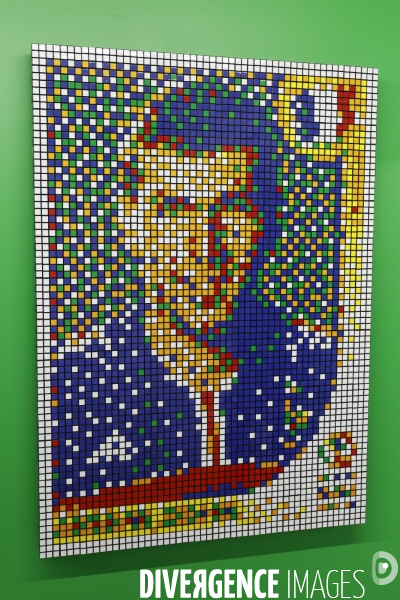 Exposition invader space station a paris