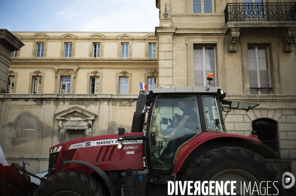 Las agriculteurs bloquent Marseille