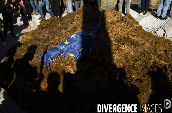 Las agriculteurs bloquent Marseille