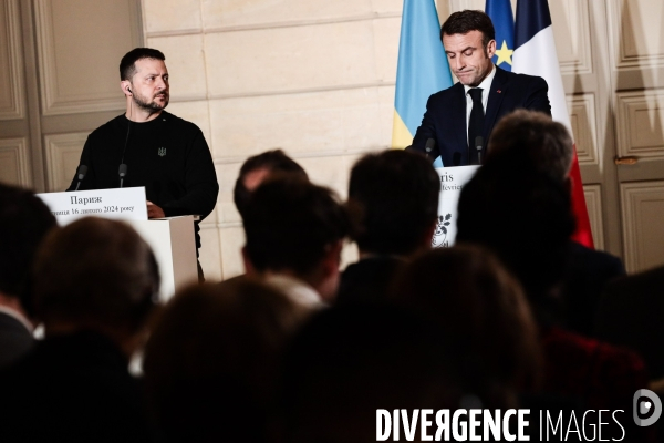 MACRON-ZELENSKY - Signature de l’accord bilatéral