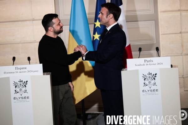 MACRON-ZELENSKY - Signature de l’accord bilatéral