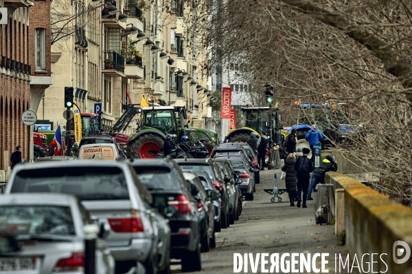 Manifestation Tracteurs coordination rurale Paris