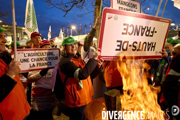 Manifestation Tracteurs Jeunes Agriculteurs et FNSEA  Paris