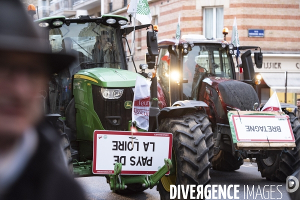 Le cortège des tracteurs