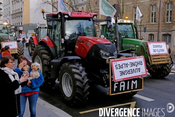 Les tracteurs sont entrés dans Paris