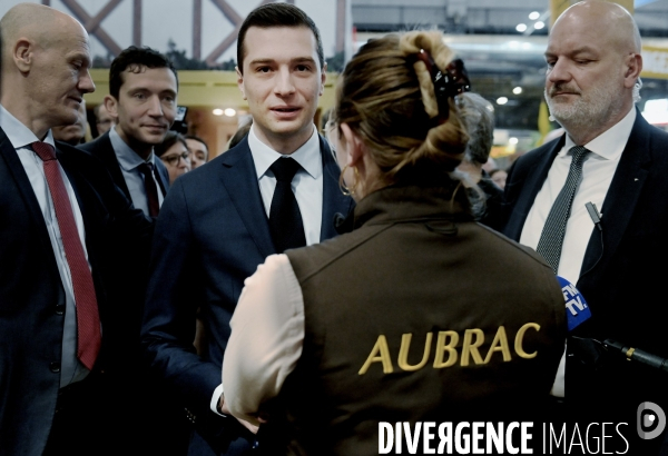 Deplacement de Jordan Bardella au salon de l agriculture.