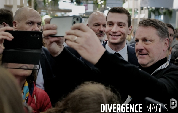 Deplacement de Jordan Bardella au salon de l agriculture.
