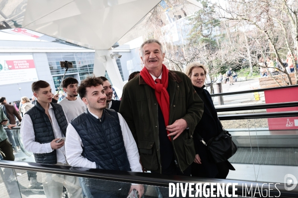 Jean Lassalle au Salon de l Agriculture 2024
