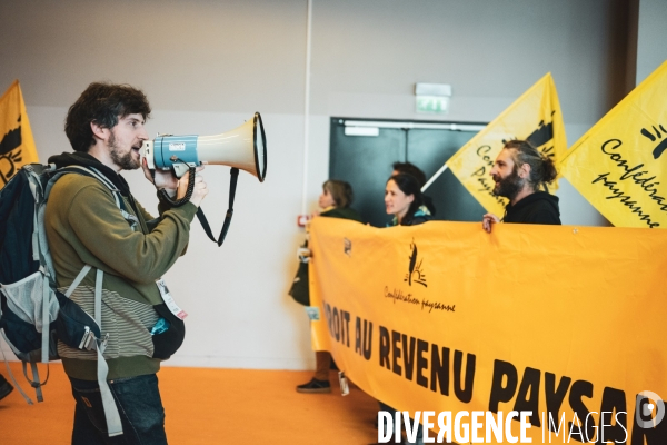 Salon de l agriculture - Manifestation Confederation paysanne
