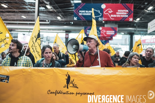 Salon de l agriculture - Manifestation Confederation paysanne