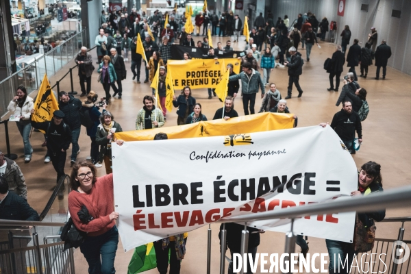 Salon de l agriculture - Manifestation Confederation paysanne