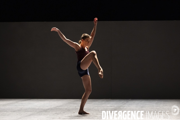 SADEH21 de Ohad Naharin