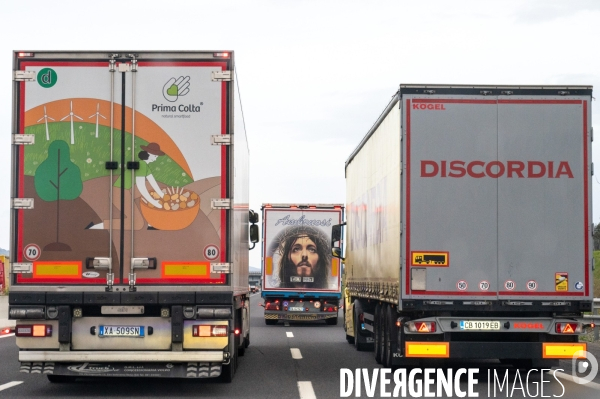 Le Christ ne s est pas arrêté à Naples.