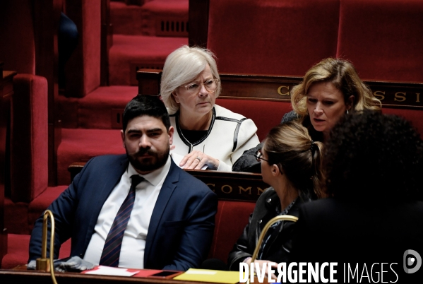 Assemblée Nationale / Questions aux gouvernement