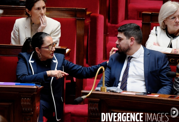 Assemblée Nationale / Questions aux gouvernement