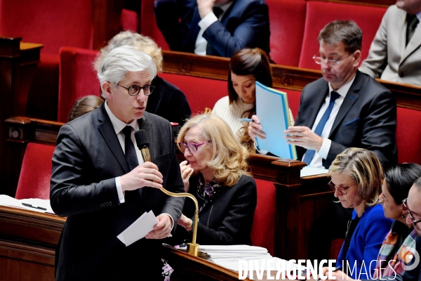 Assemblée Nationale / Questions aux gouvernement