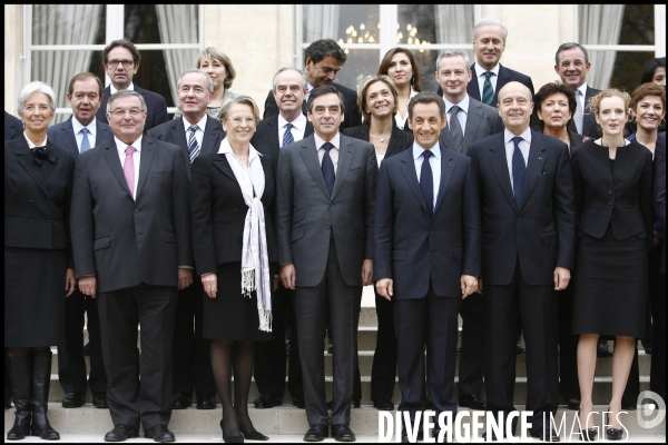 Premier conseil des ministres du nouveau gouvernement fillon