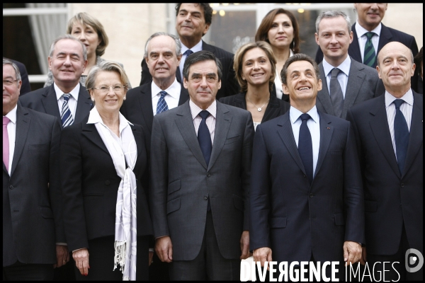 Premier conseil des ministres du nouveau gouvernement fillon