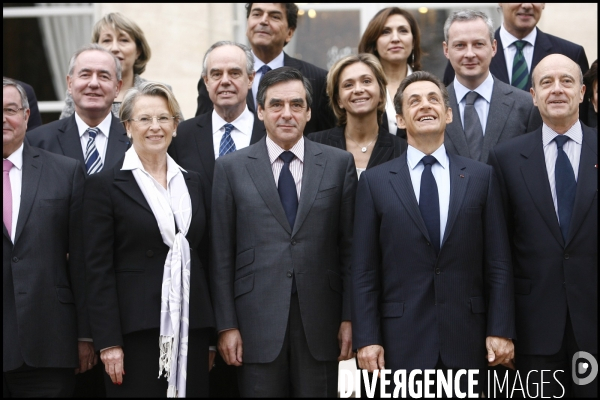 Premier conseil des ministres du nouveau gouvernement fillon