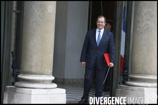 Premier conseil des ministres du nouveau gouvernement fillon