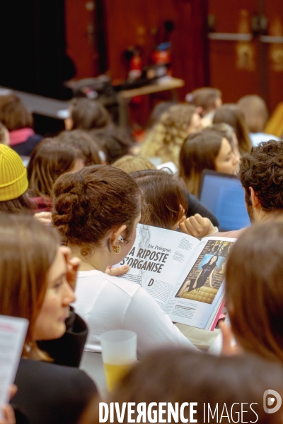 Soirée de sortie de numéro 13 de la revue La Déferlante, à Césure