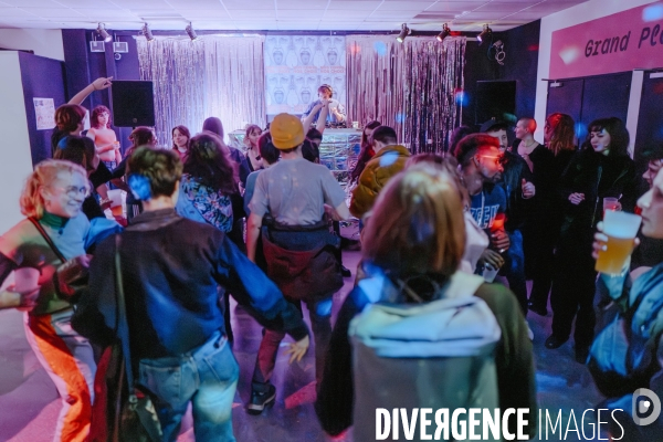 Soirée de sortie de numéro 13 de la revue La Déferlante, à Césure
