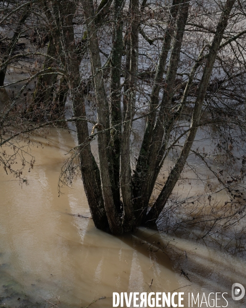 Inondations - riviere en alerte vigicrue