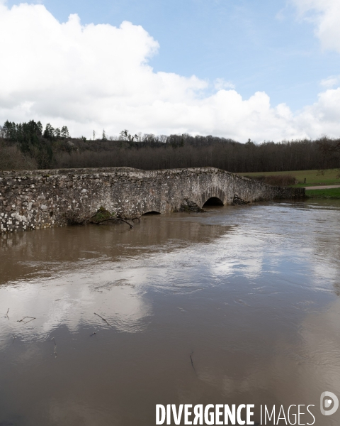 Inondations - riviere en alerte vigicrue