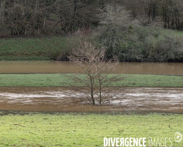 Inondations - riviere en alerte vigicrue