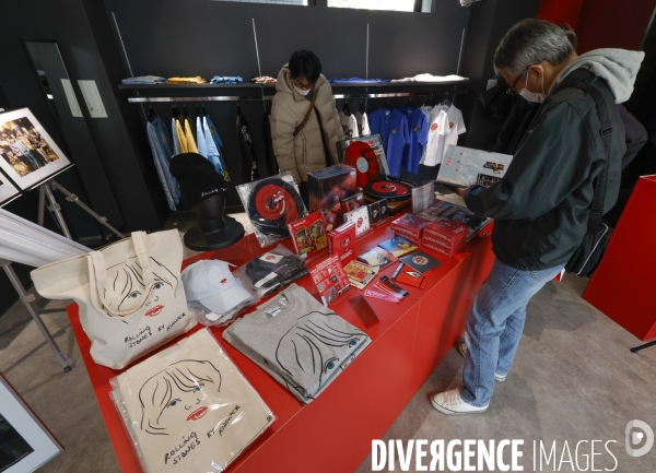 RS No.9 le magasin officiel des ROLLING STONES  TOKYO