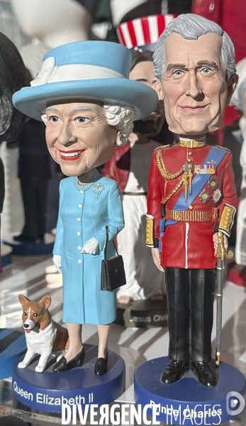 Figurines politiques dans une vitrine de new york