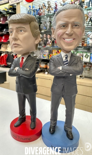 Figurines politiques dans une vitrine de new york
