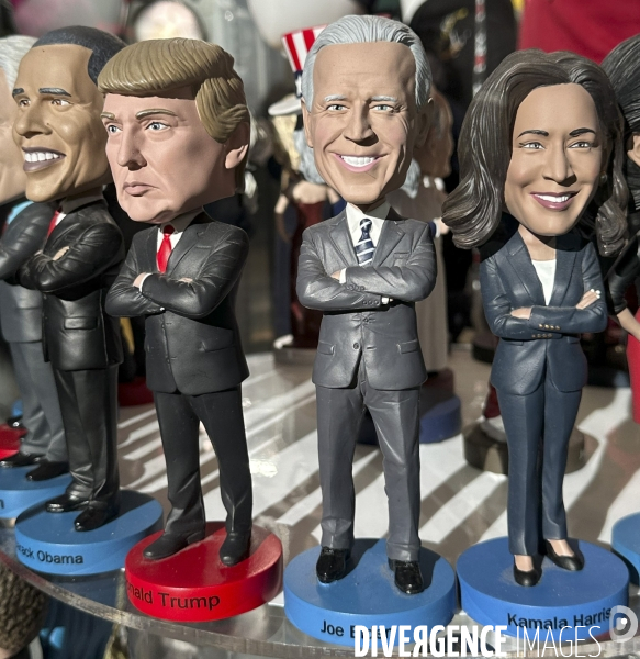 Figurines politiques dans une vitrine de new york