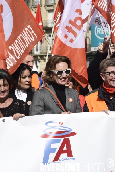 Manifestation dans la fonction publique, à Paris. Public sector workers demonstrate.