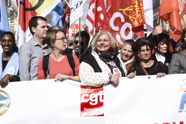 Manifestation dans la fonction publique, à Paris. Public sector workers demonstrate.