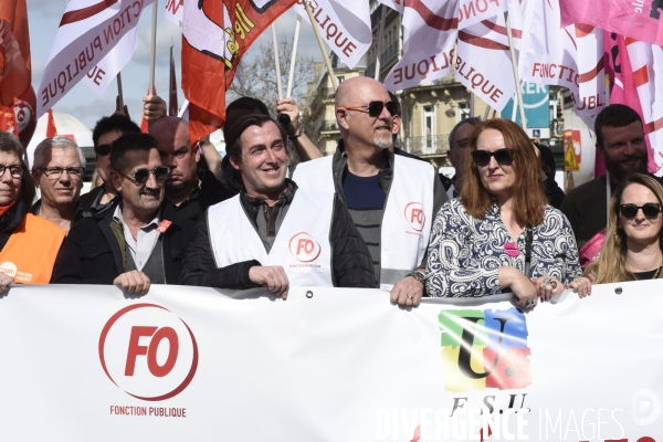 Manifestation dans la fonction publique, à Paris. Public sector workers demonstrate.