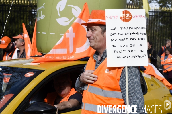 Manifestation dans la fonction publique, à Paris. Public sector workers demonstrate.