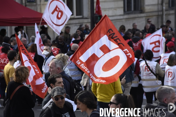 Manifestation dans la fonction publique, à Paris. Public sector workers demonstrate.