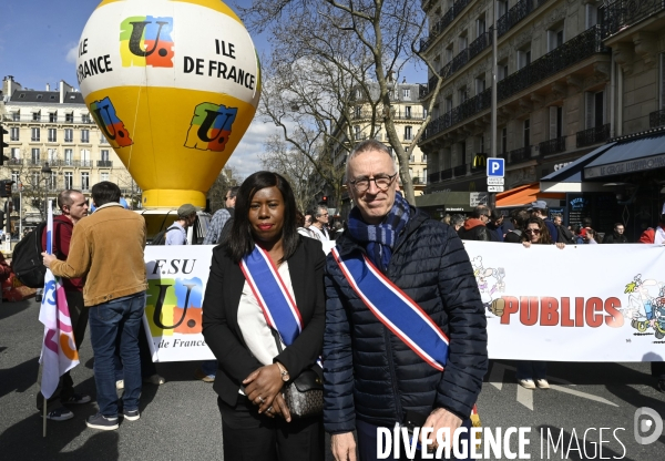 Manifestation dans la fonction publique, à Paris. Public sector workers demonstrate.