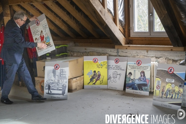 A Seine-Port, en Seine-et-Marne, après le votation, une charte  interdit  l usage du portable devant les écoles et les commerces.