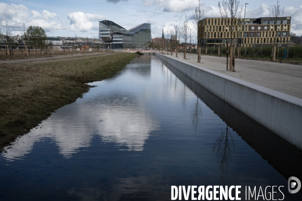 Construction d un canal à Rouen